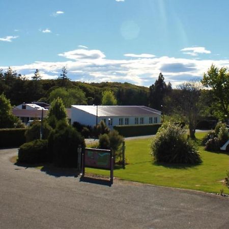 Last Light Lodge Tuatapere Exterior foto